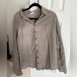 CP Shades women’s linen buttondown, size Large, great condition!